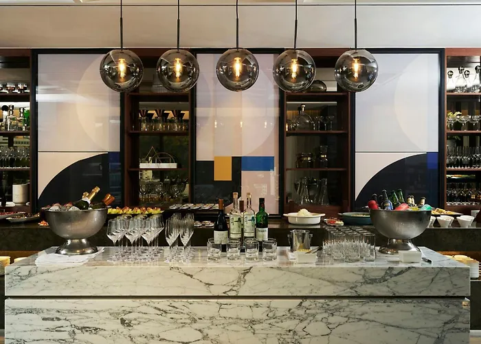 Hotel Voco Myeongdong By Ihg 4*